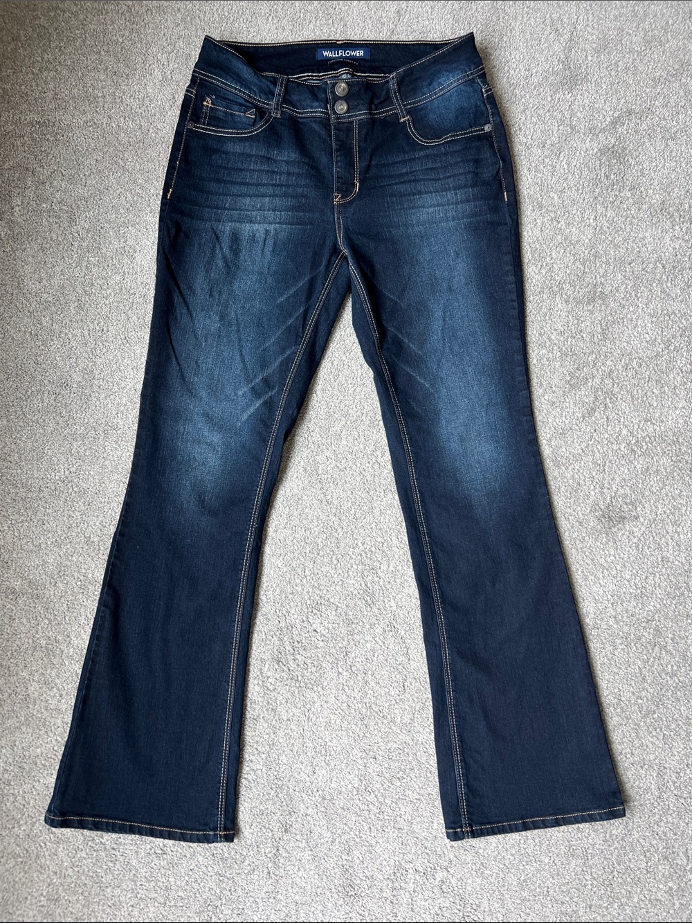 WallFlower Size 13 Boot Cut Jeans Dark Wash Mid Rise Stretch Denim Women’s